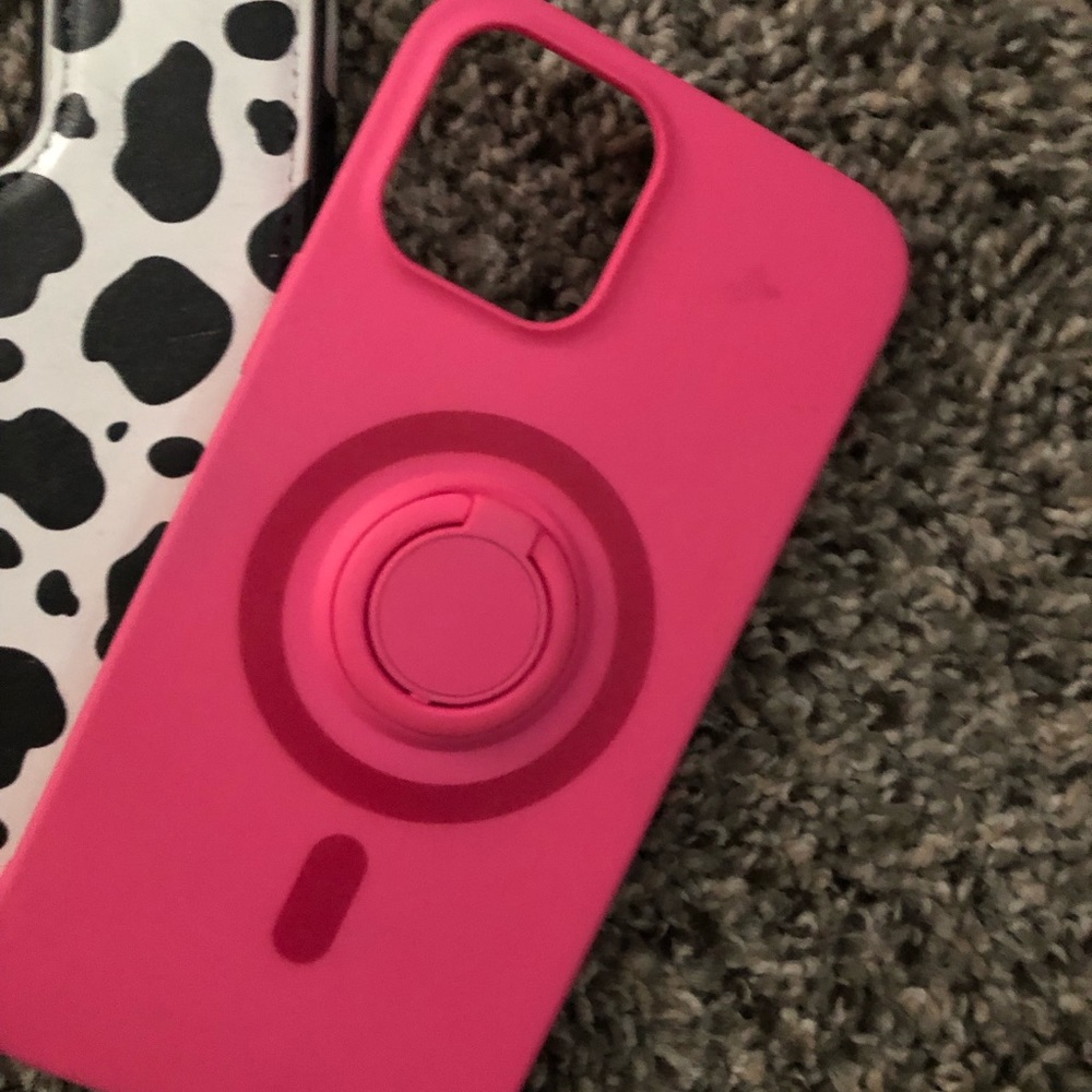 iPhone cases (2) - Picture 2 of 4